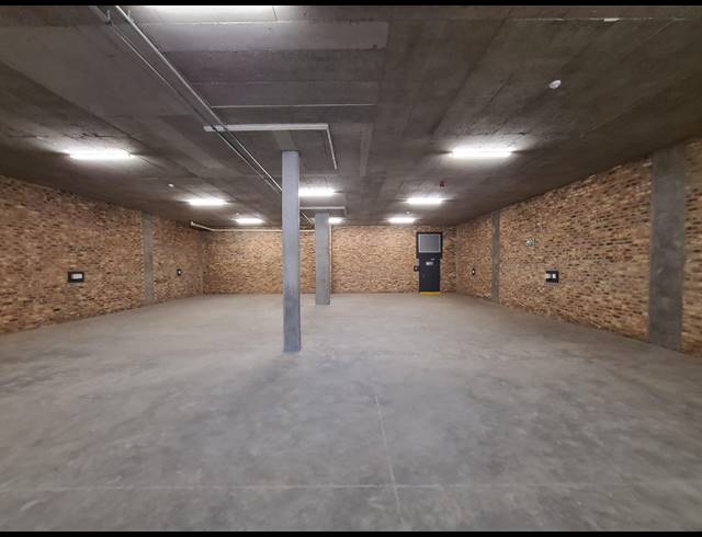 416M² WAREHOUSE TO LET IN RIVERSANDS